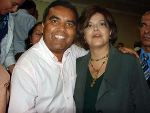 Garçon agradece a Dilma pelas obras de ampliação do sistema de abastecimento de água