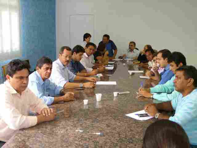 Câmara vota projeto de doação de terrenos para programa