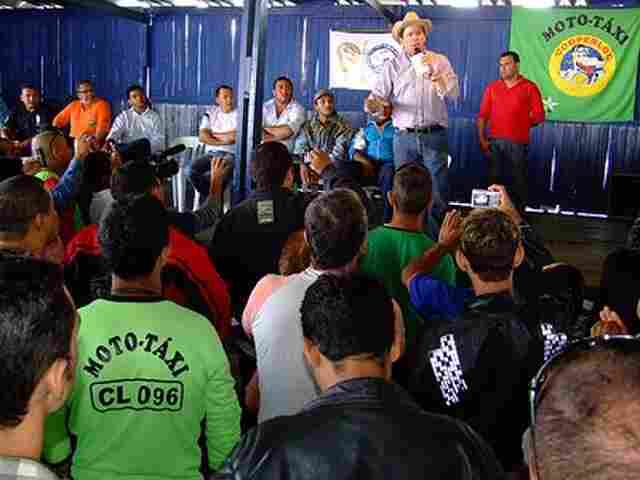 Cassol reafirma apoio ao mototaxi em evento na Capital