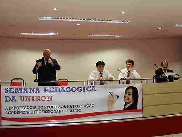 Semana Pedagógica reúne professores da Uniron