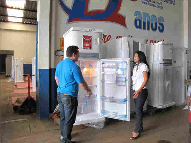 Sucesso da Sexta-Feira 13 faz Distribuidora Coimbra ampliar promoção a outros produtos neste sábado