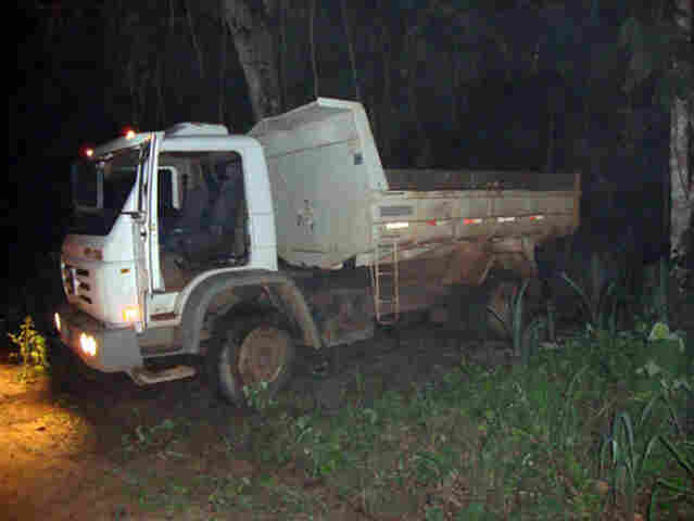 Polícia recupera trator e caminhão roubados da prefeitura de Pimenta Bueno