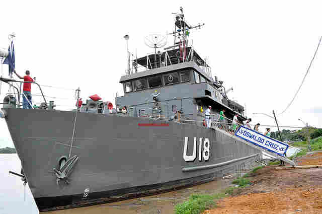 Navio Hospital atende localidades do Rio Madeira e é aberto a visitação