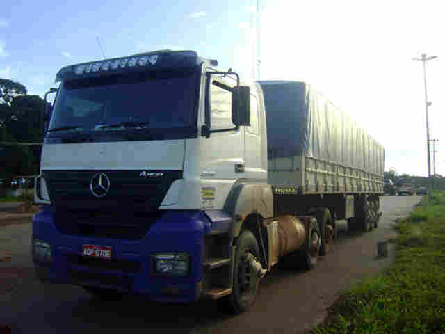 PRF recupera carreta roubada no Mato Grosso