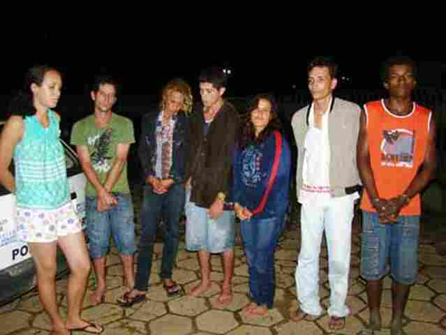 Preso grupo que usava telefone público para comercializar drogas