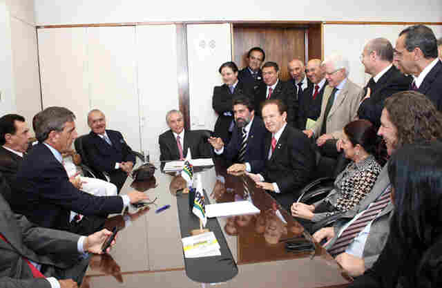 Raupp é empossado na vice-presidência da &#69;xecutiva Nacional do PMDB