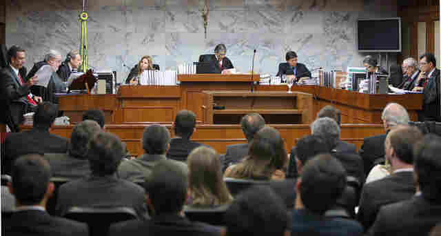 CASSOL SE LIVRA DO PROCESSO NO TSE POR 4 VOTOS A 2