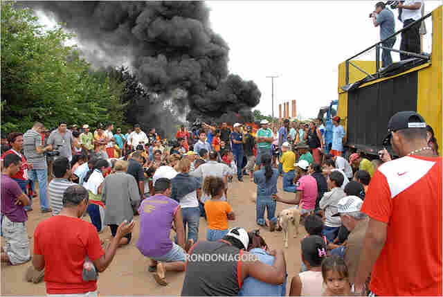 POLÍTICOS TENTAM REVERTER REINTEGRAÇÃO DE EXTENSA ÁREA EM PORTO VELHO; PM AGUARDA ORDENS
