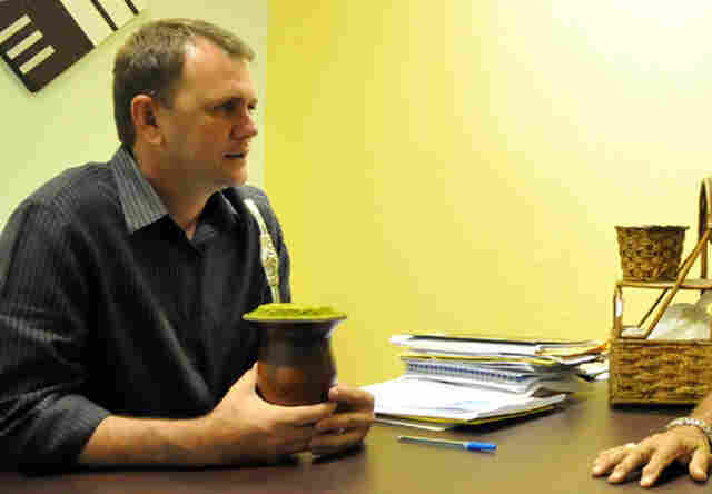 Inexpressivo na ALE, deputado estadual esquece eleitores de Alvorada e tenta transferir prestígio para Vilhena