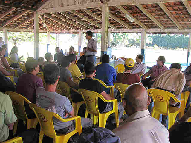 Em Cacoal, Expedito enfatiza valorização profissional e salarial do servidor