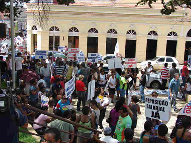 Governo não cumpre negociações e Sintero mobiliza trabalhadores em educação