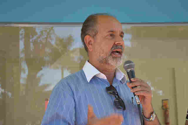 Em Ariquemes, Valverde diz que vai governar para toda a população, e não apenas para uma região