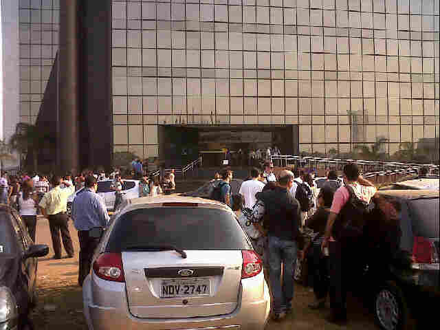 Servidores do TJ relatam tremor em prédio