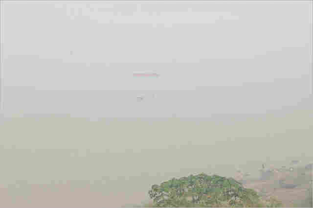 Fumaça em Rondônia não cessa e aumenta perigo no Madeira