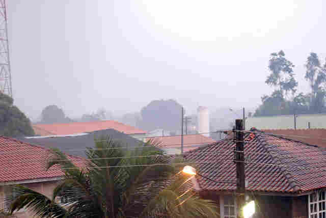 APÓS 3 MESES, CHUVA ACABA COM QUEIMADAS EM RONDÔNIA