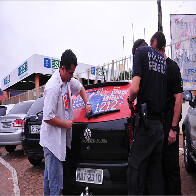 PF atua na retirada de propaganda nas proximidades de locais de votação