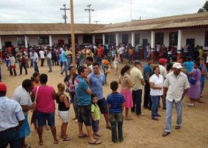 ELEITORADO DE CUJUBIM VOTA COM FORTE APARATO DO EXÉRCITO; CIDADE ESTÁ SITIADA