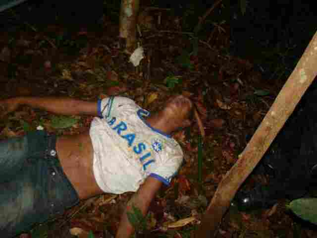 Ladrão morre asfixiado após roubar lutador