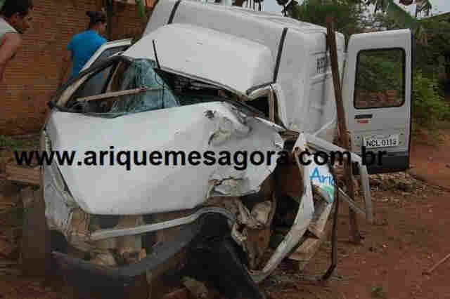 Em Ariquemes, carro desgovernado mata 4 pessoas