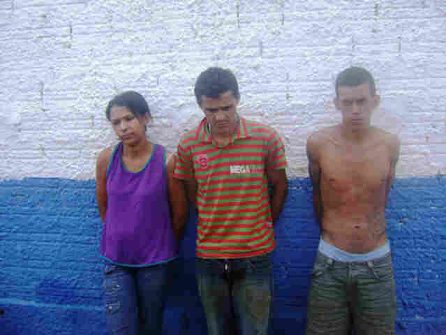 PM prende foragidos e recupera veiculo roubado em Ouro Preto do Oeste