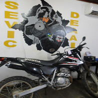 Menores são flagrados na Capital após roubarem moto em Ji-Paraná