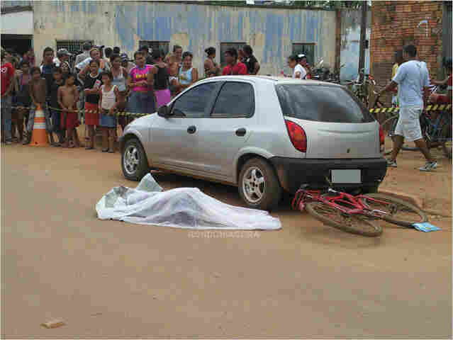 Caminhão mata mulher na Zona Leste da Capital