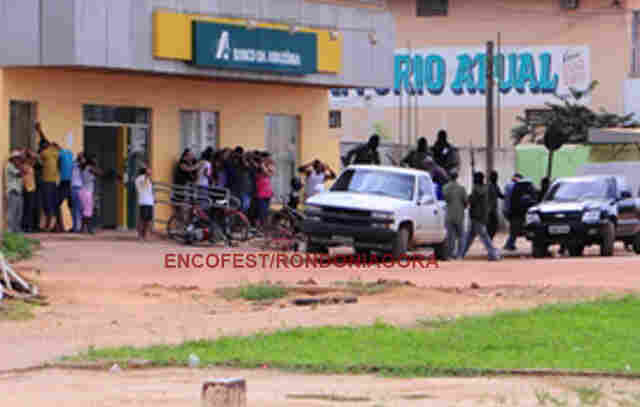 CONFIRA IMAGENS EXCLUSIVAS DO ASSALTO AO BASA EM CUJUBIM