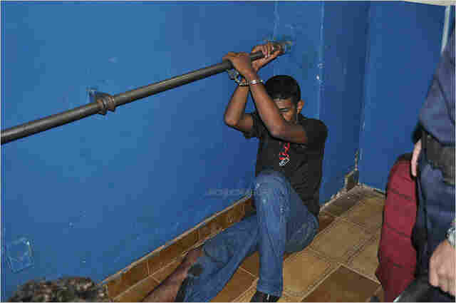 Bandido tenta levar moto mas acaba com tiro acidental na perna