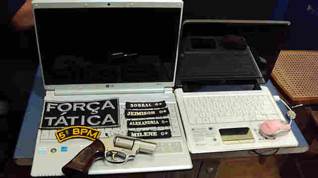 Dois são presos em flagrante durante roubo na Capital