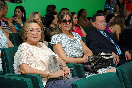 Servidora municipal é homenageada com medalha do mérito Rondon