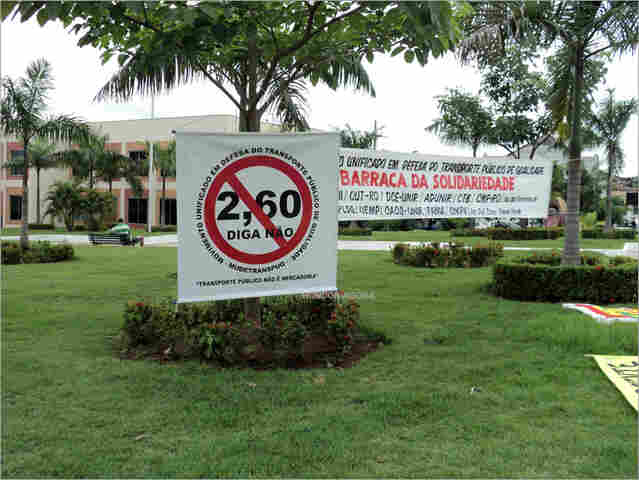 Prefeitura não acata manifestação pacifica e chama PM para retirar barraca contra aumento de tarifa