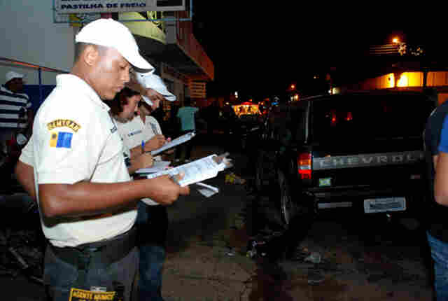 Orgãos de segurança tentam acabar com baderna em postos de combustível