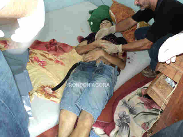 POLÍCIA INVESTIGA SUSPEITO DE TER MATADO JOVEM NESTA TERÇA; VEJA IMAGENS