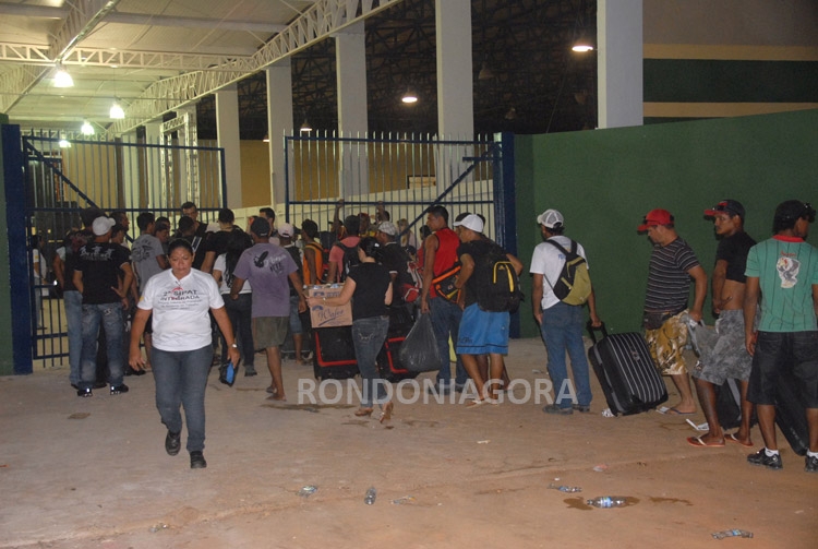 Camargo Corrêa garante pagar passagens a trabalhadores que quiserem ir embora de Rondônia