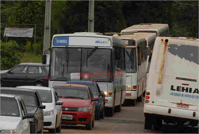 SEM BADERNA, PARALISAÇÃO EM SANTO ANTÔNIO É TOTAL NAS DUAS MARGENS; PM ACOMPANHA