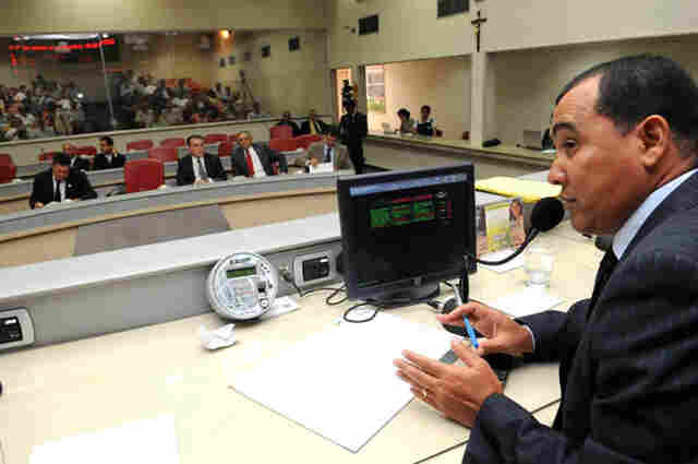 ASSEMBLÉIA CRIA COMISSÃO ESPECIAL PARA INVESTIGAR PARALISAÇÃO DE JIRAU E SANTO ANTÔNIO