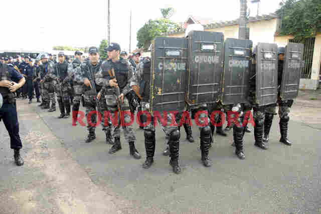 FORÇA NACIONAL E COE AGUARDAM ORDENS; SENADORES RECEBEM INFORMAÇÕES  FOTOS