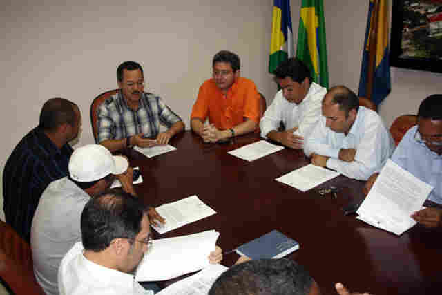 Operação Saúde: Roberto Sobrinho pede esclarecimentos à CGU sobre denúncias contra prefeitura