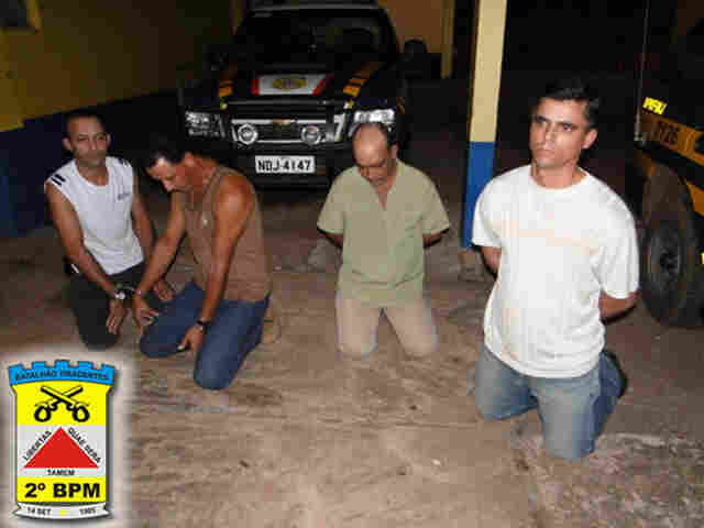 PM apreende 10 Kg de pasta base de coca e prende quatro traficantes