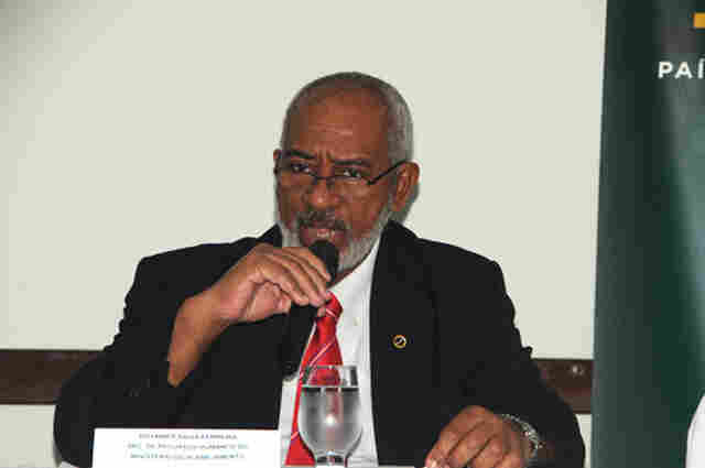 SERVIDORES DE ESTATAIS FICAM FORA DA TRANSPOSIÇÃO E SALÁRIO SERÁ EQUIPARADO AO DE FUNCIONÁRIOS DOS EX-TERRITÓRIOS