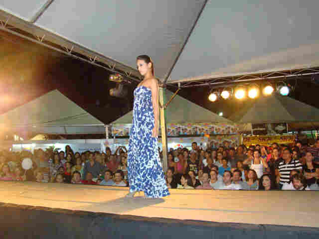 Desfile mostrou potencial do pólo de confecções de Pimenta Bueno