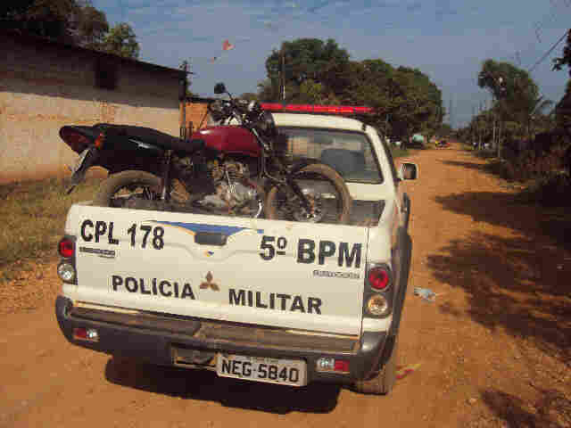 Homem é preso com moto roubada