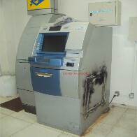 BANDO ARMADO RENDE VIGIAS E TENTA ROUBAR CAIXA ELETRÔNICO DO DETRAN