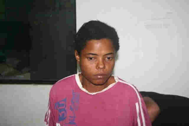 Mulher é presa após matar irmã a facadas