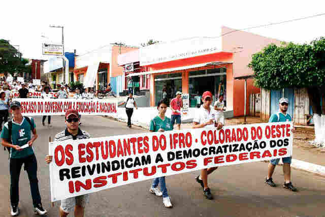 Greve do Instituto Federal completa uma semana