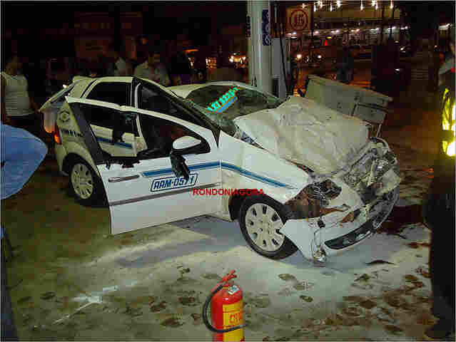 EMPRESÁRIO DESTRÓI DOIS VEÍCULOS APÓS CAPOTAR 4 VEZES EM PORTO VELHO