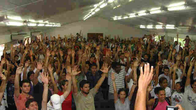 REVOLTA AUMENTA E ESTUDANTES DECIDEM TAMBÉM ENTRAR EM GREVE NA UNIR