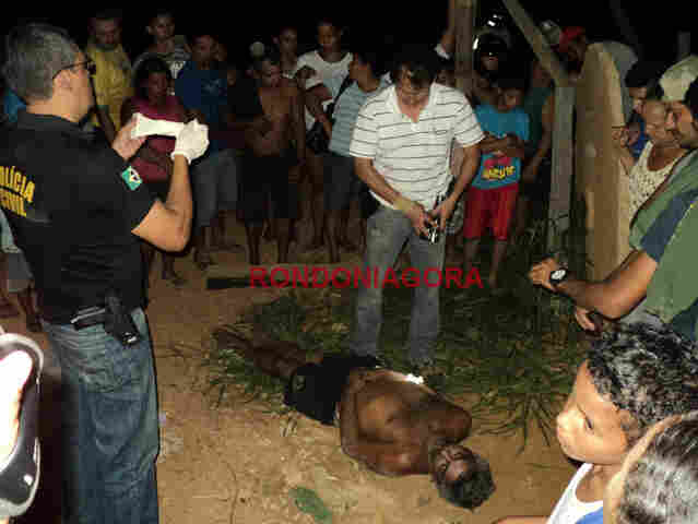 HOMEM MORRE ELETROCUTADO EM PORTO VELHO E POPULAÇÃO RECLAMA DEMORA NO ATENDIMENTO - foto