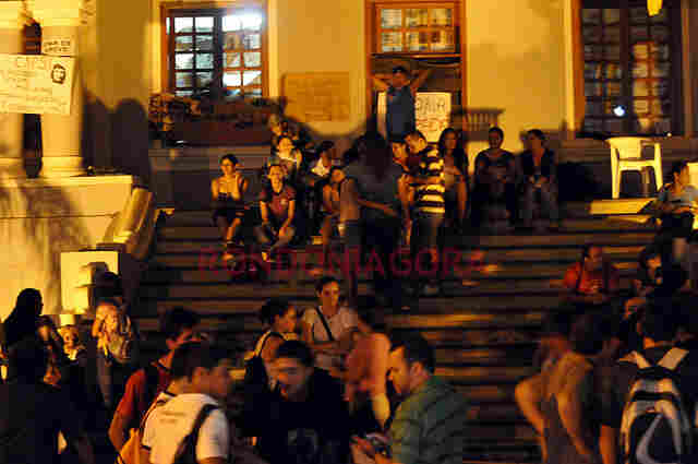 DETERMINAÇÃO DE REINTEGRAÇÃO DA REITORIA AUMENTA MOVIMENTO GREVISTA NA UNIR