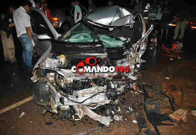 COLISÃO FRONTAL MATA UM NA BR-364; Fotos